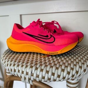 Nike Zoom Fly 5, Wonens Running Shoe Size 8